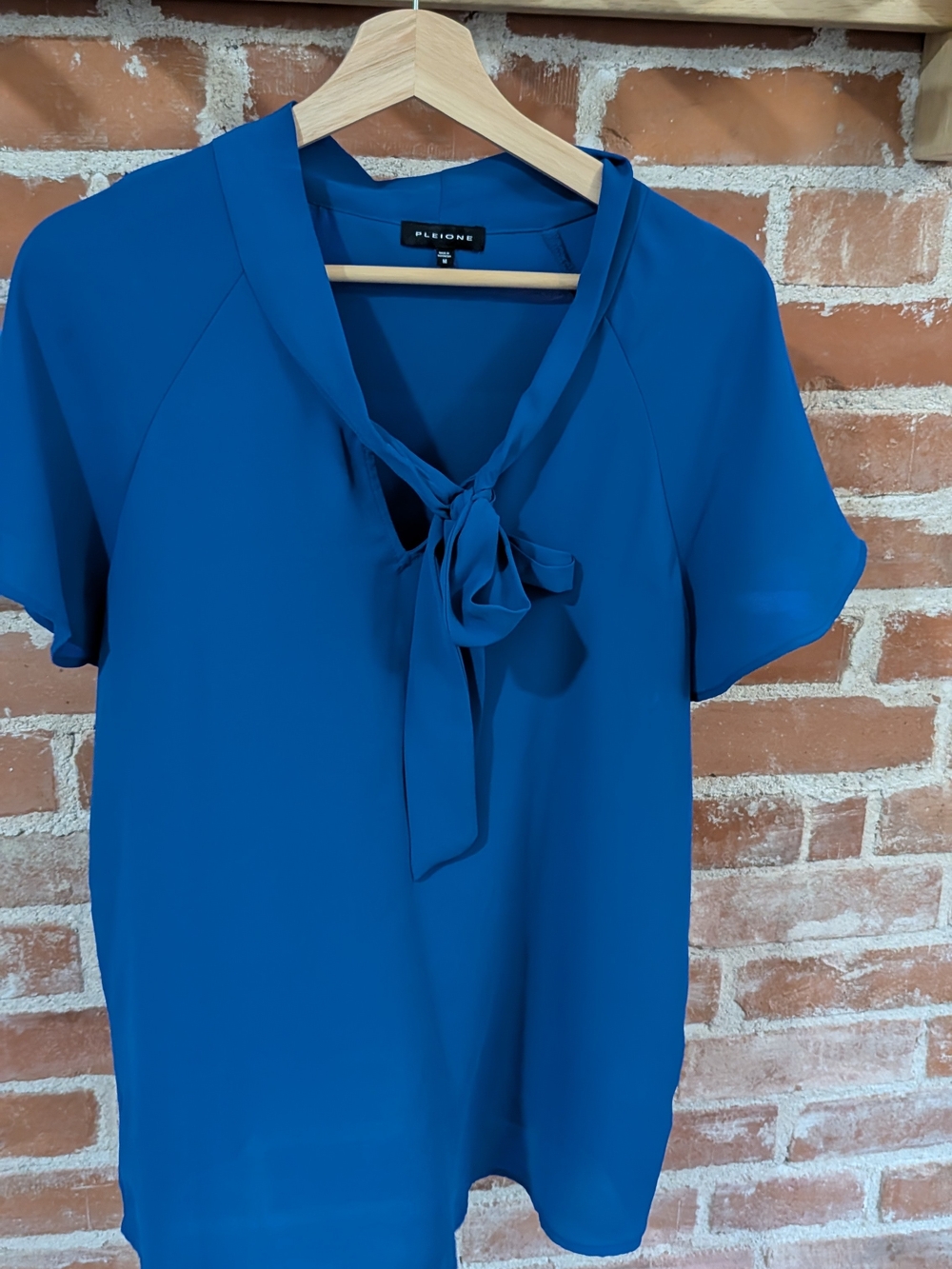 Pleione Blue Tie-Neck Short Sleeve Blouse